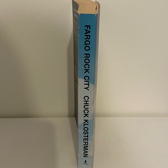 Fargo Rock City by Chuck Klosterman - Picture 2 of 3